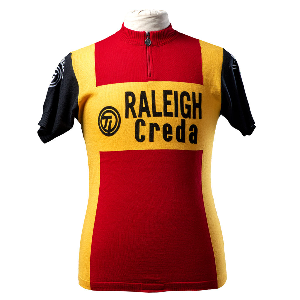 magliamo jerseys